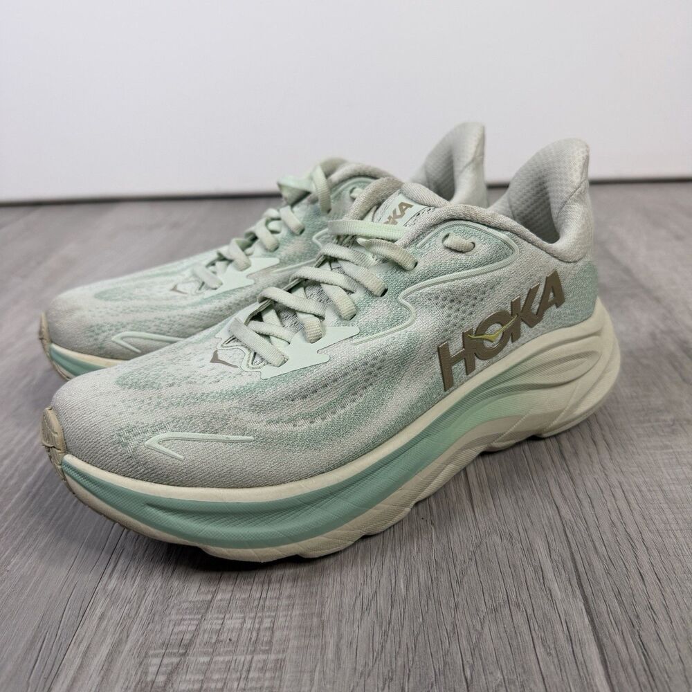 HOKA Clifton 10 Women’s 6.5 B Lace Low Top Mesh Sneakers Sea Glass Mint Great C